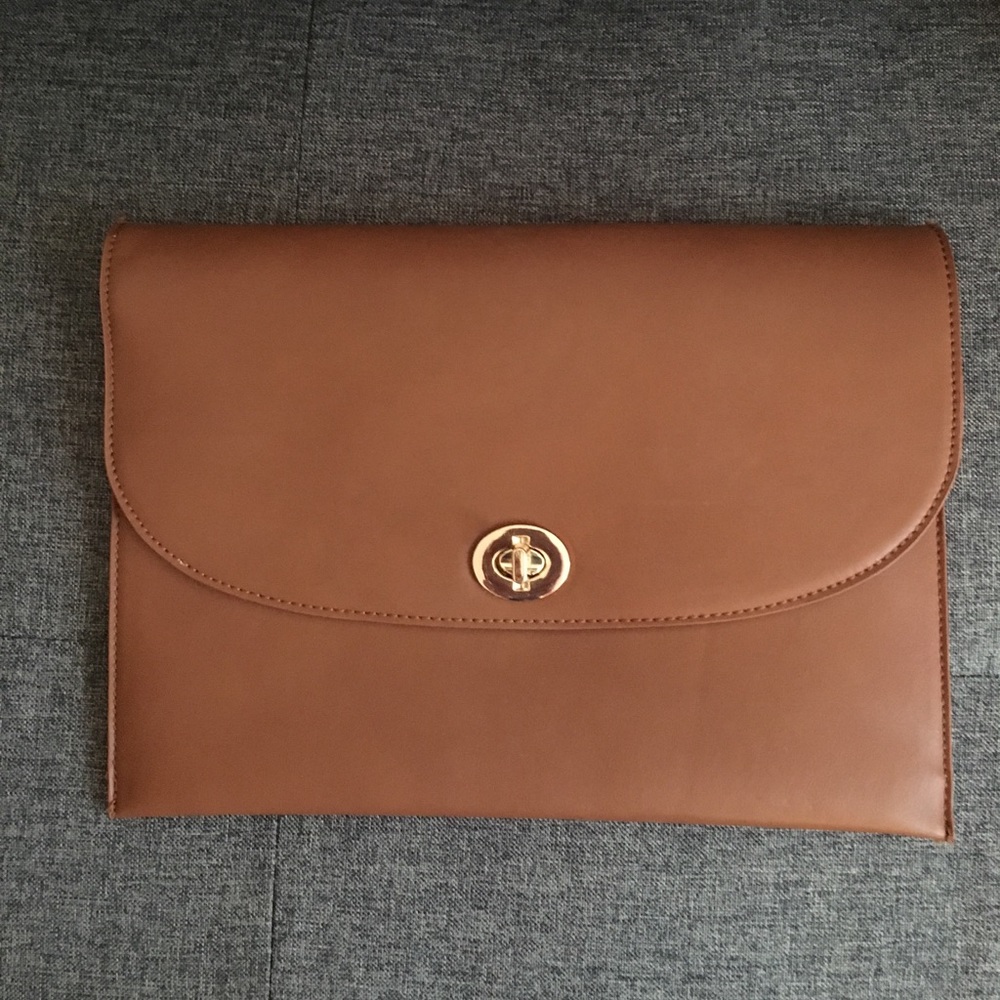 Forever 21 leather clutch